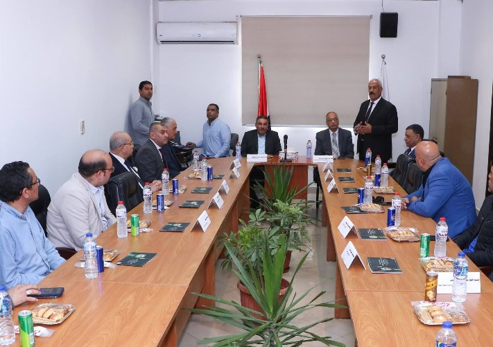 رئيس الرقابة على الصادرات والواردات يتفقد معامل فرع هيئة ميناء دمياط