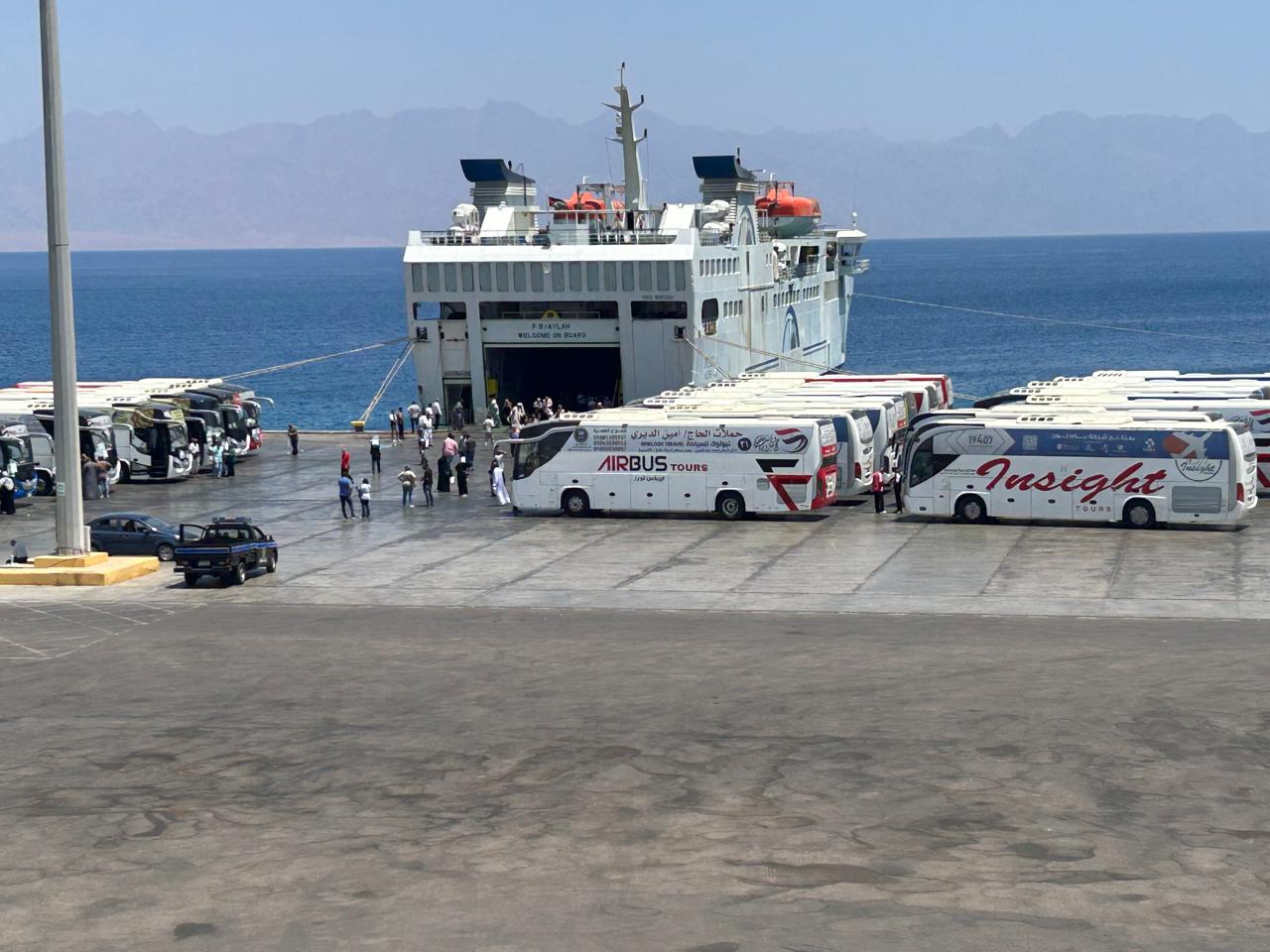 موانئ البحر الأحمر تُسجل تداول 51 ألف طن بضائع و568 شاحنة في حركة مينائية نشطة