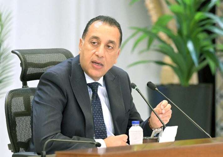 مشروع تطوير الميناء الشرقي بمرسي مطروح.. رئيس الوزراء يتفقد مراحل التحول إلى وجهة سياحية واقتصادية