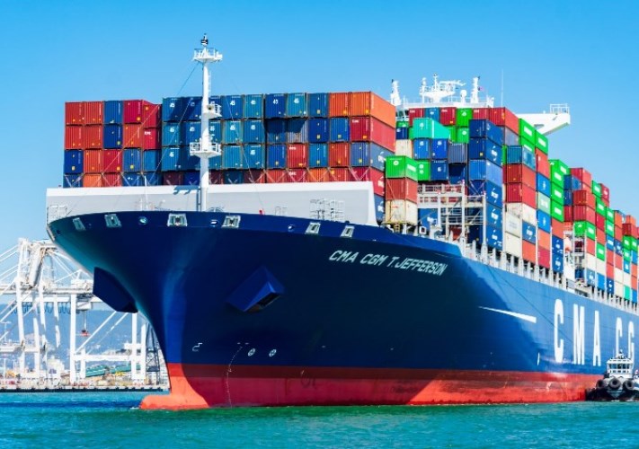 رسوم موسم الذروة الجديدة من CMA CGM: تأثر الشحنات من مصر إلى أمريكا الجنوبية ومسارات أخرى