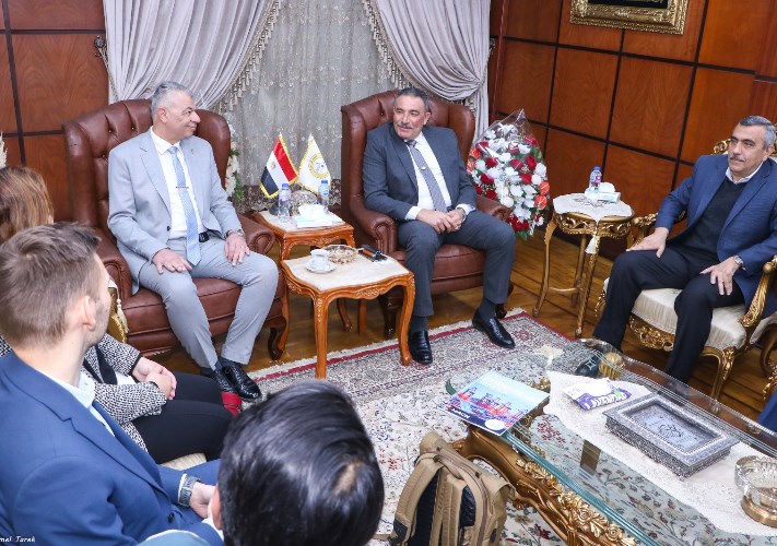 ميناء دمياط يعزز الشفافية والحوكمة بالتعاون مع شبكة مكافحة الفساد البحري الدولية