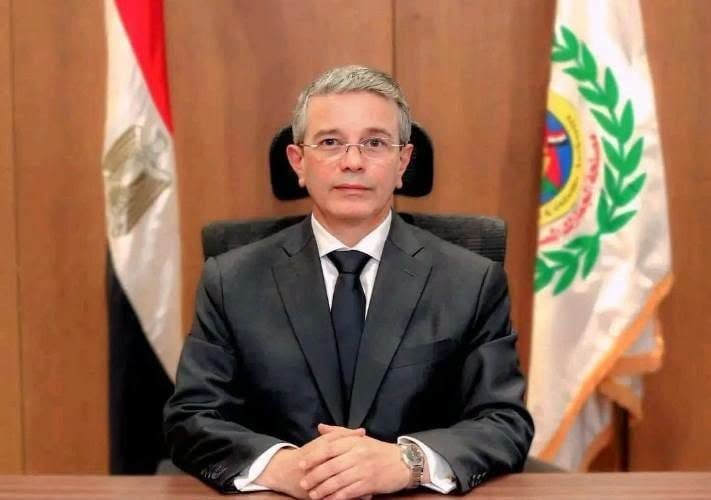 أصدرت مصلحة الجمارك المصرية، التابعة لوزارة المالية، تعليمات جديدة بشأن ضوابط استيراد الملابس المستعملة، وذلك في إطار توجيهات مجلس الوزراء لضبط هذه الاستيرادات وتخصيصها للاستعمال الشخصي فقط.